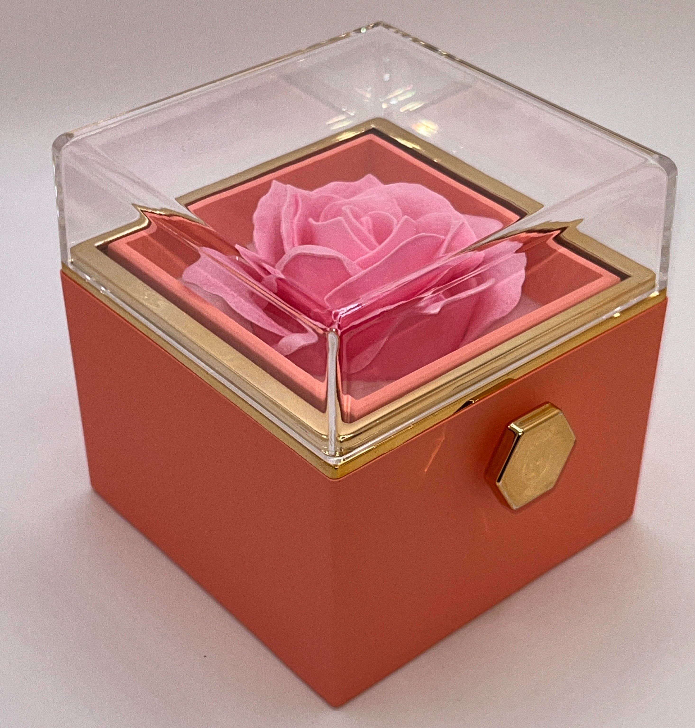 Pink Eternal Rose Box, Front Side
